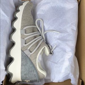 Sorel sneaker BRAND NEW in box